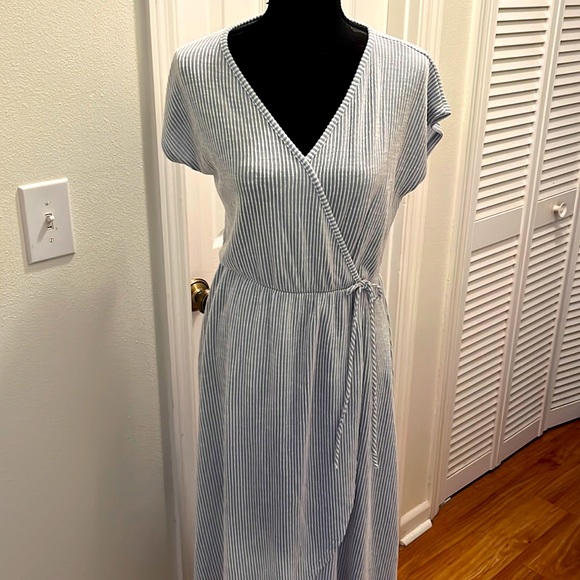 Caution to the Wind vertical stripe dress - Picture 1 of 7